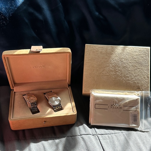 Women\'s Gold and Silver Watch Set